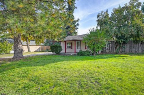 8924 Calvert Ave, Citrus Heights, CA 95662-4128