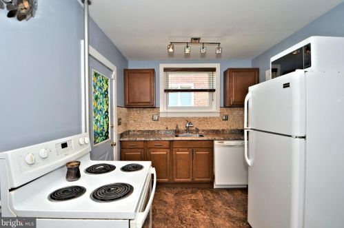 607 Noble St, Norristown PA  19401-5530 exterior