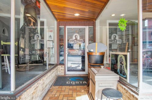 116 Hanover St, Carlisle, PA 17013-2408