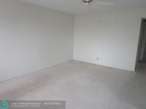 360 Southampton C, West Palm Beach, FL 33417-7818