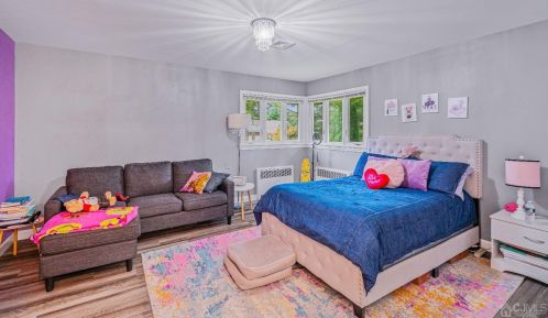 48 Patton Dr, East Brunswick NJ  08816-1130 exterior