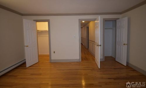 402 Cranbury Rd, East Brunswick NJ  08816-3609 exterior