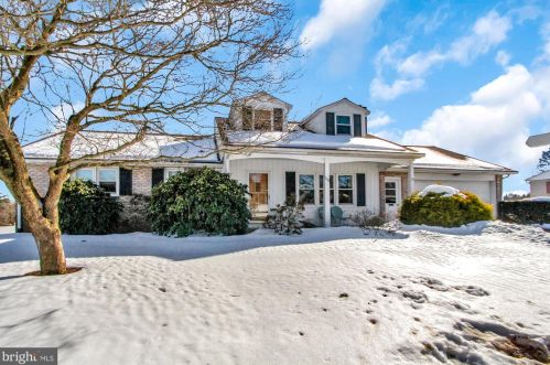 110 Raypaula Dr, Shrewsbury, PA 17361-1410