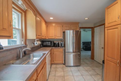23 Smith Corner Rd, Newton NH  03858-4008 exterior