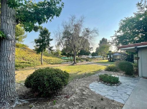 12347 Santiago Rd, San Diego, CA 92128-2833