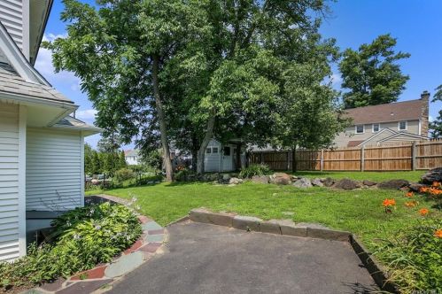 68 Mckinley Ave, White Plains NY  10606-1618 exterior