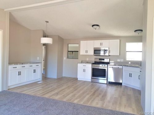 1801 Wendell Ave, Bullhead City, AZ 86442-8149