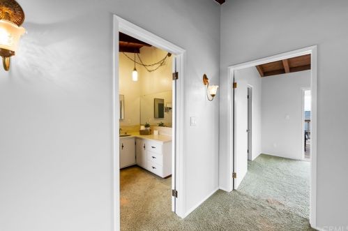 2114 Caddington Dr, Palos Verdes Estates CA  90275-2015 exterior