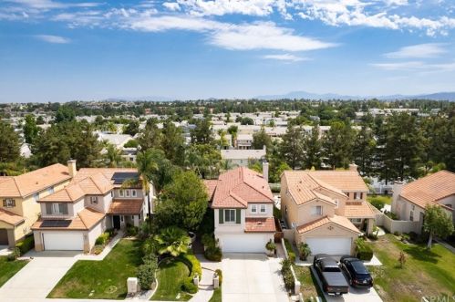 43700 Calabro St, Temecula CA  92592-4327 exterior
