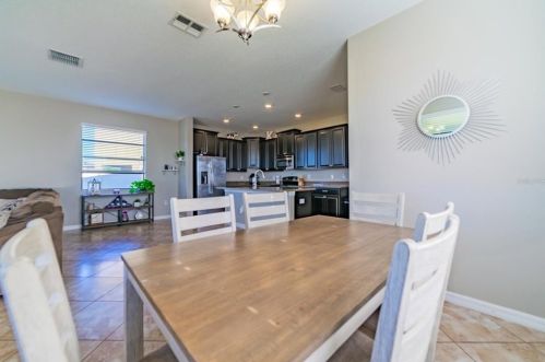 10103 Newminster Loop, Ruskin FL  33573-6727 exterior