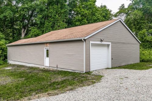 12 Icehouse Rd, Norwich CT  06351-3207 exterior