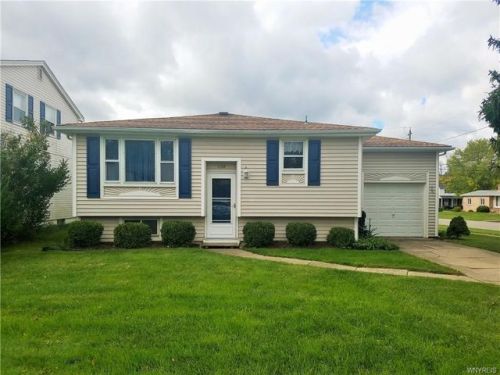 268 Brookside Ter, Tonawanda NY  14150-5904 exterior