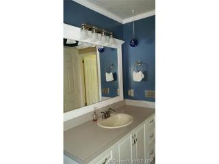 18 Farrell St, Waterbury CT  06716-1314 exterior