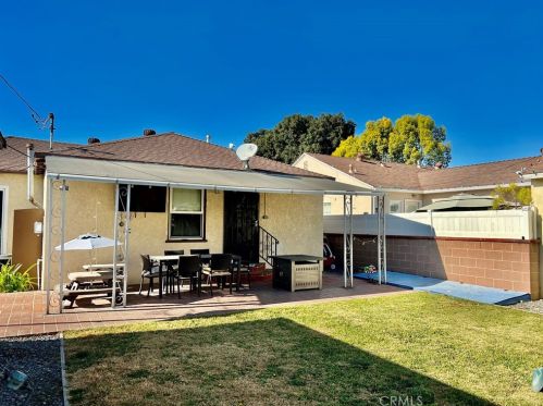 5438 Coke Ave, Lakewood CA  90712-1626 exterior