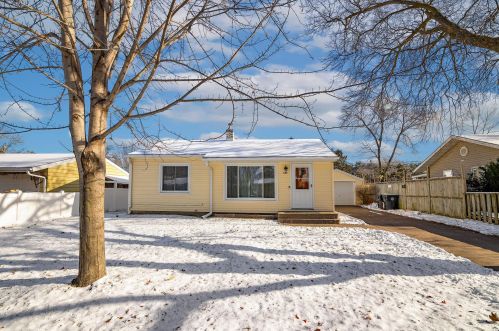 3143 25th St, La Crosse, WI 54601-7657
