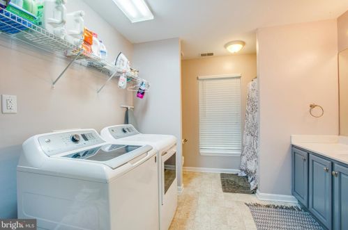 203 Spotslee Dr, Spotsylvania VA  22551-2533 exterior