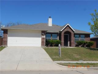 9200 Wellington Dr, Oak Point TX  75068-3303 exterior