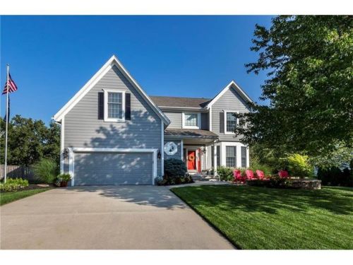 15221 139th Ter, Olathe, KS 66062-4578