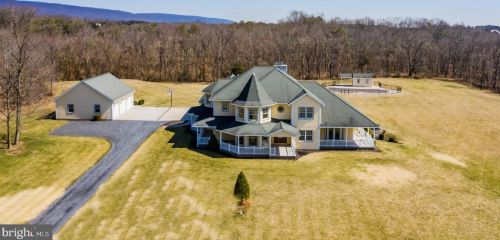 88 Beechcliff Dr, Carlisle, PA 17015-9097