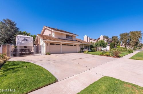 3218 Township Ave, Simi Valley, CA 93063-1551