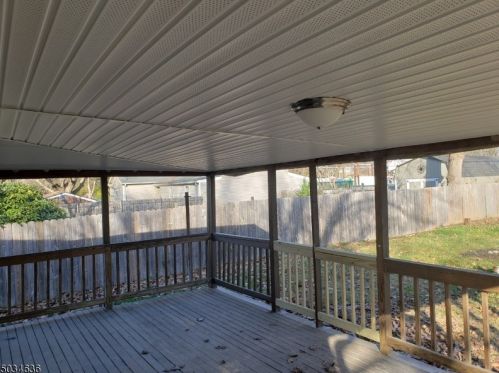 617 Mansfield St, Belvidere NJ  07823-1911 exterior