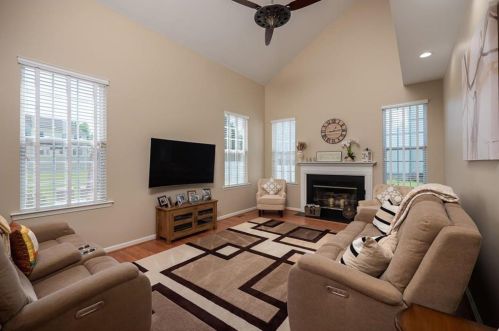 185 Timothy Trl, Easton PA  18040-8467 exterior