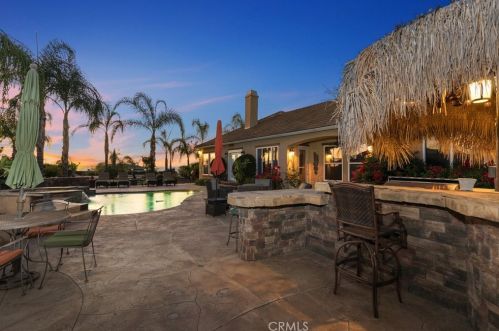 888 Highridge St, Riverside CA  92506-7564 exterior