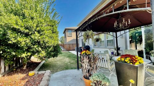 345 Scrub Oak Dr, Lathrop CA  95330-8689 exterior