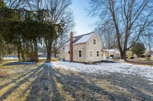 6421 Columbia Rd, Pataskala, OH 43062-6700