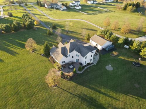 5483 Section Line Rd, Delaware, OH 43015-9488