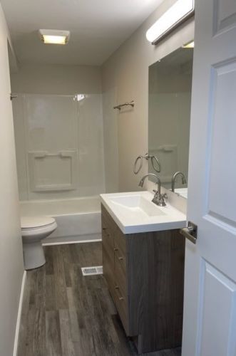 430 Blue Jay Dr, Canonsburg PA  15317-5638 exterior