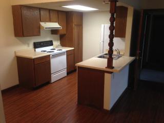 1113 Bertrand St, Manhattan KS  66502-5176 exterior