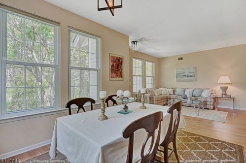 47 Pheasant Brook Ct, Bedminster NJ  07921-2040 exterior