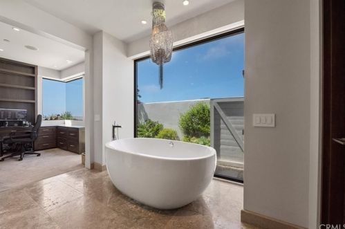 82 Monarch Bay Dr, Dana Point CA  92629-3428 exterior