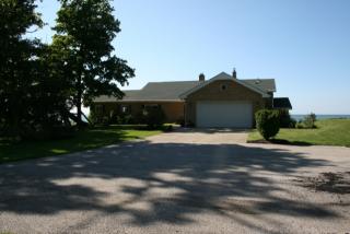 36781 Lake Shore Blvd, Willoughby, OH 44095-1146