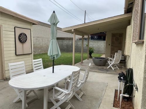 14729 Estrella Ave, Gardena, CA 90248-1632