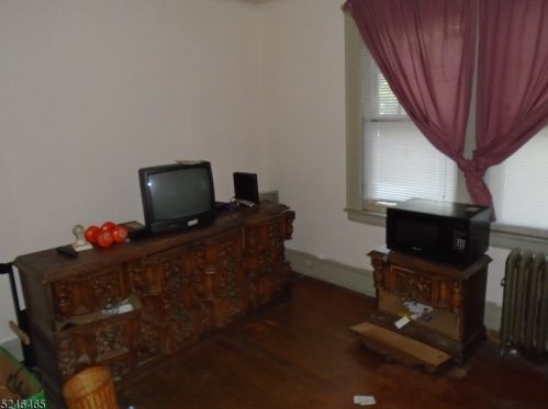 78 Fairmount Ter, East Orange NJ  07018-2355 exterior