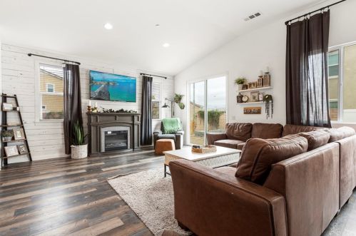 26358 Bramble Wood Cir, Menifee CA  92584-2749 exterior