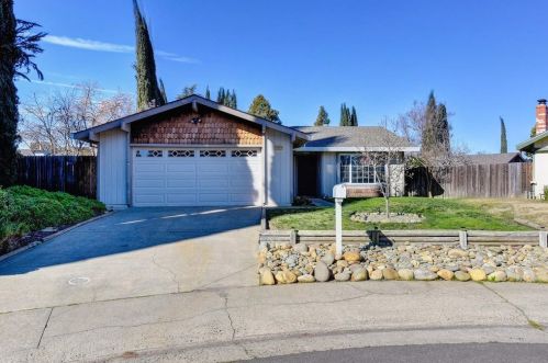 11029 Chemo River Ct, Rancho Cordova CA  95670-2703 exterior