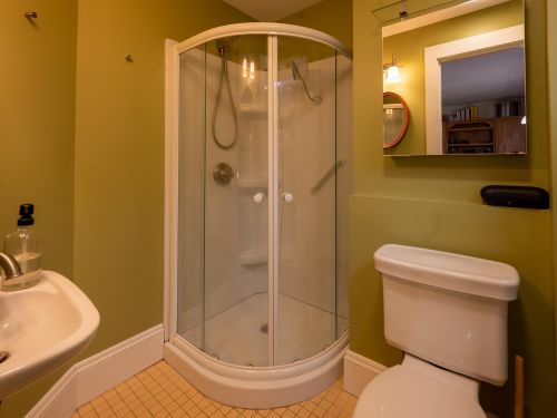 15 Pearl St, Dover NH  03820-3146 exterior