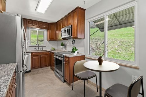 4546 Battle Ridge Rd, Noblestown PA  15071-1708 exterior