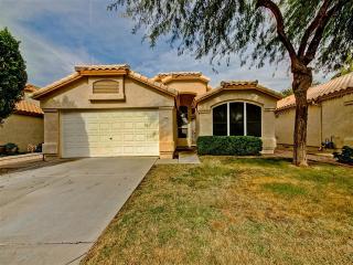 1474 Cheyenne St, Gilbert AZ  85296-1330 exterior