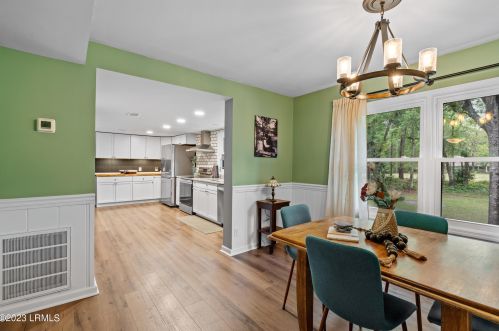 37 Royal Pines Blvd, Beaufort SC  29907-1921 exterior