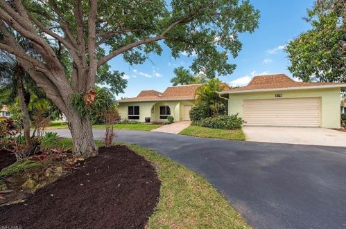 878 Teryl Rd, Naples, FL 34112-5215