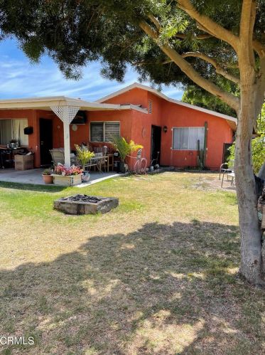 351 Sycamore St, Santa Paula CA  93060-2226 exterior