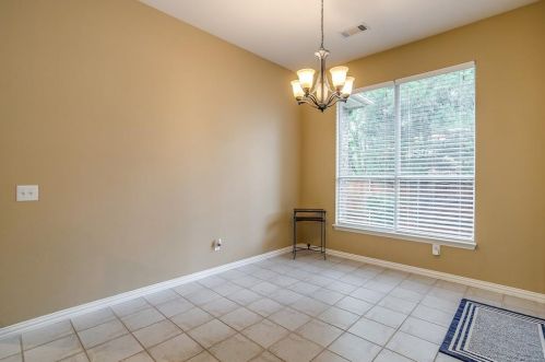 1517 Shadywood Ln, Lewisville TX  75028-4294 exterior