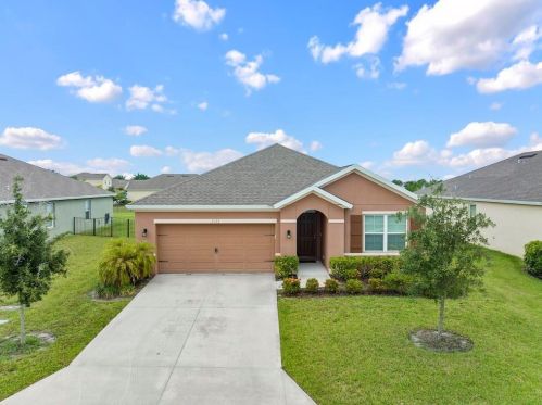 2123 Harwick Cir, Vero Beach, FL 32968