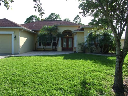 5924 Conus St, Fort Pierce, FL 34986-4231