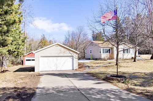 4666 Midway Rd, Duluth, MN 55811-9768