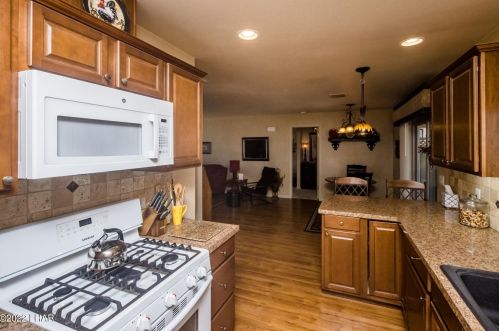 585 Knobhill Dr, Lake Havasu City AZ  86403-4937 exterior